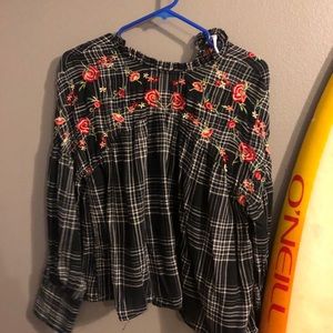 Black and white long sleeve with embroidered